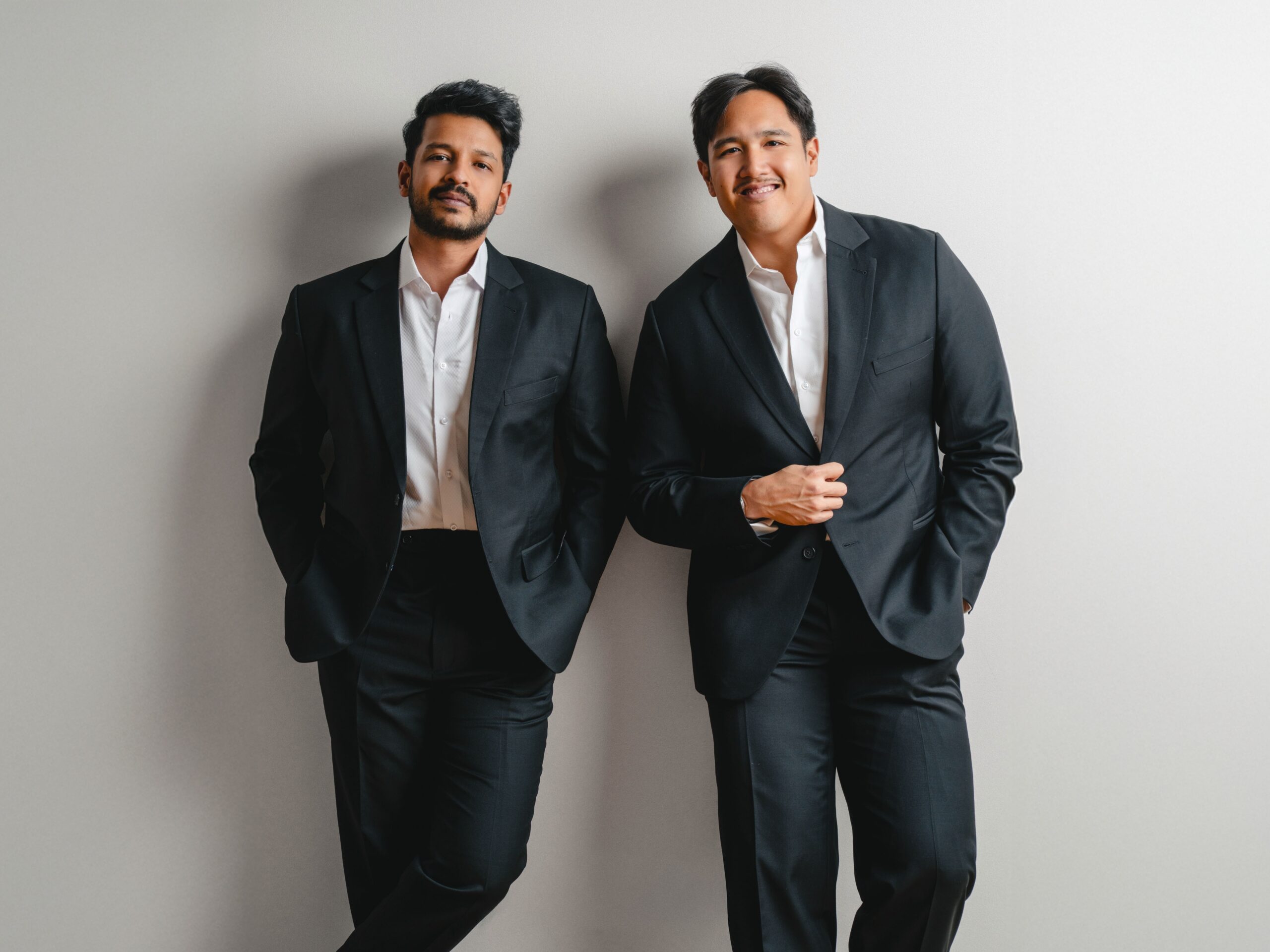 Walking Weddings – Film and Photography